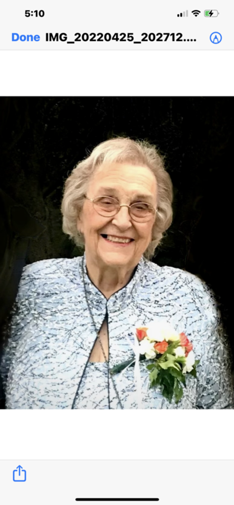 Doris Schmidt Young Profile Photo