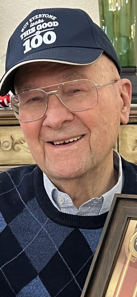 Lou Chelich Profile Photo