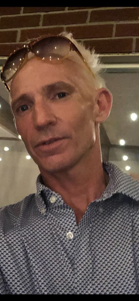 Robbie Burroughs Profile Photo