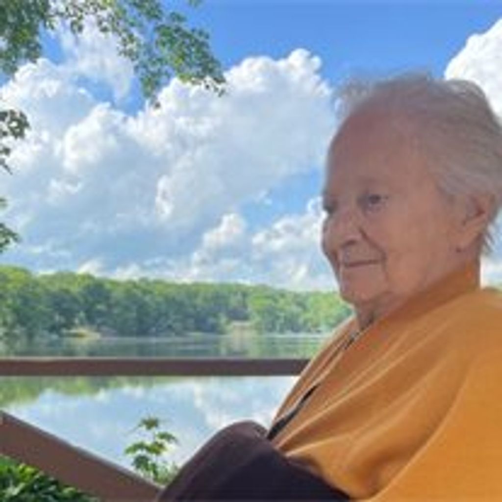 Elaine D. (Depersia) Grant Profile Photo