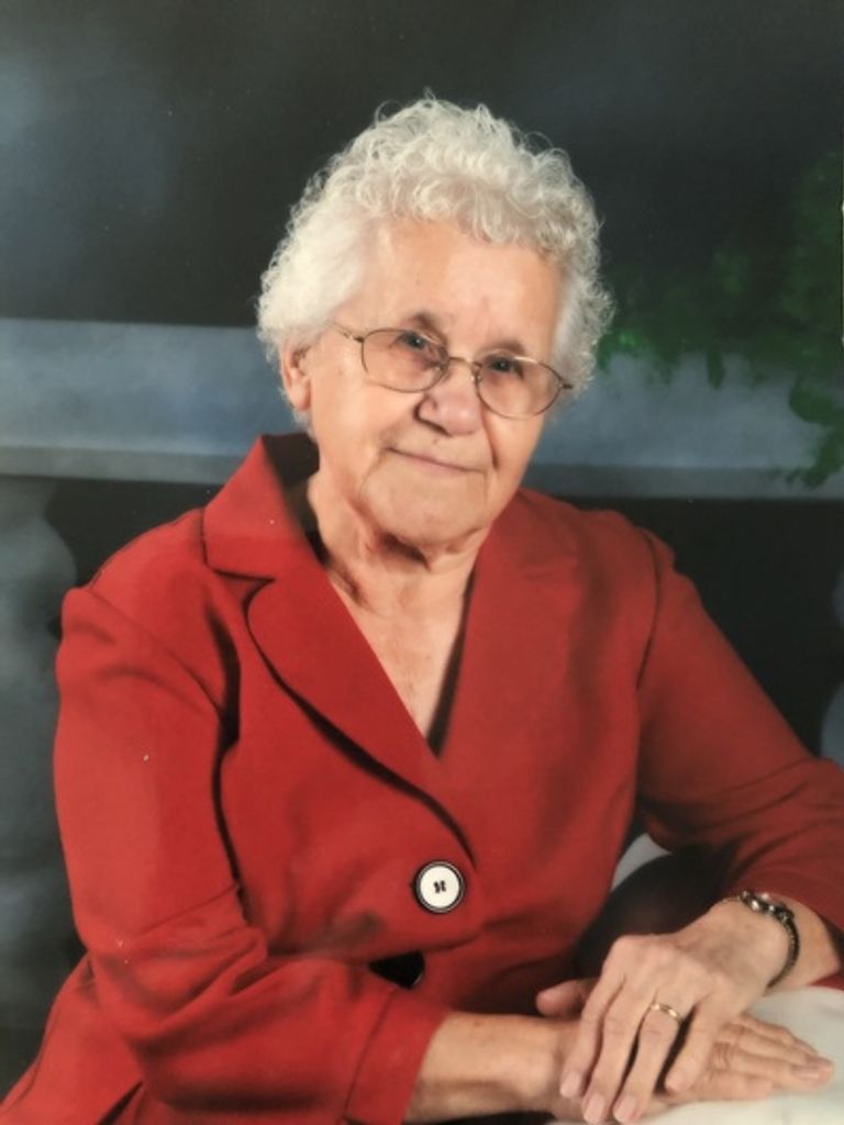 Louise Chambers Profile Photo