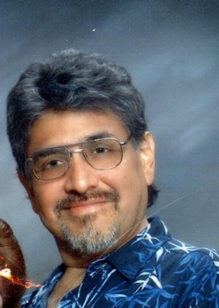 Ruben Perez Flores Profile Photo