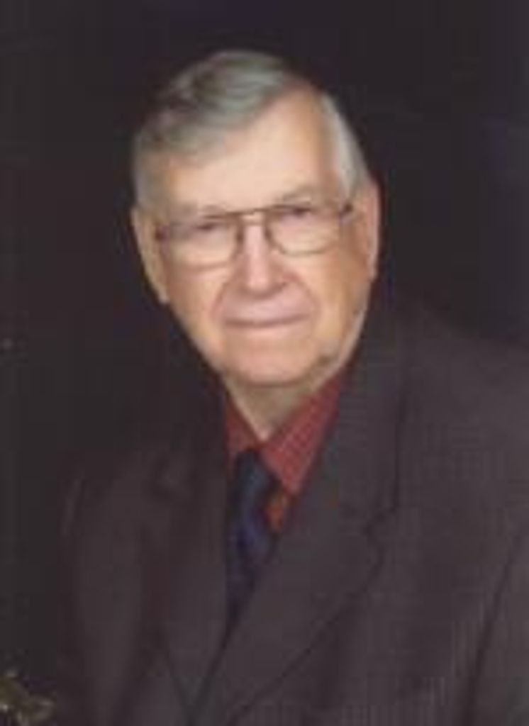 Clifton Burns