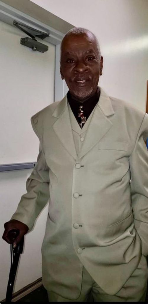 David "Bo Dilly" Demerey Roberts, Sr Profile Photo