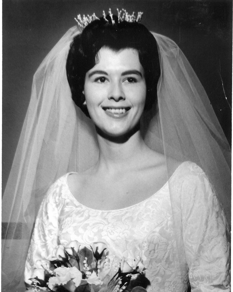 Betty Lou Bell