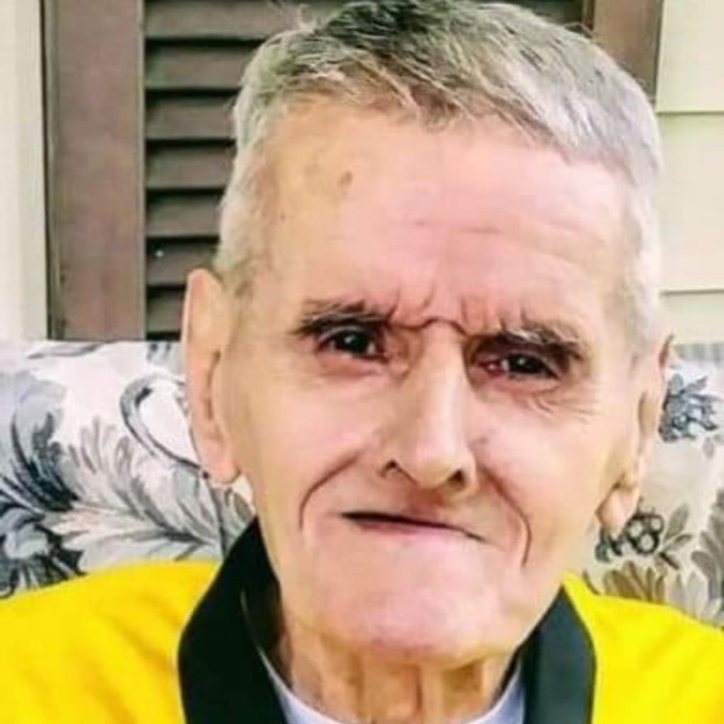 Robert  Eugene Henshaw