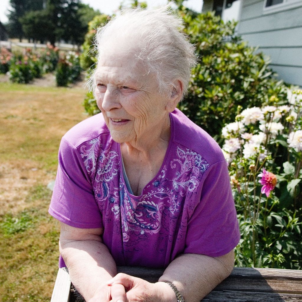 Vivian E Smallwood Profile Photo