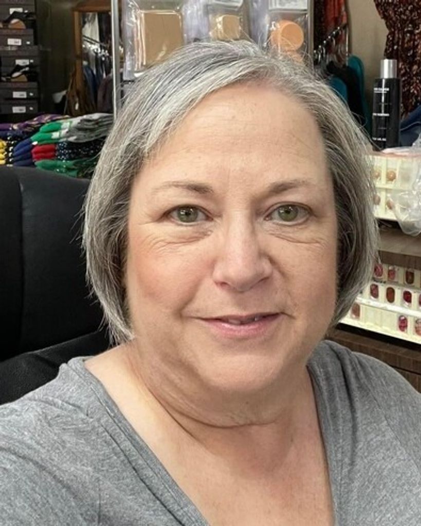 Loria C Hess Profile Photo