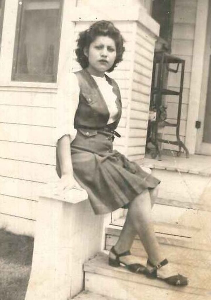 Clara Estella Hollifield