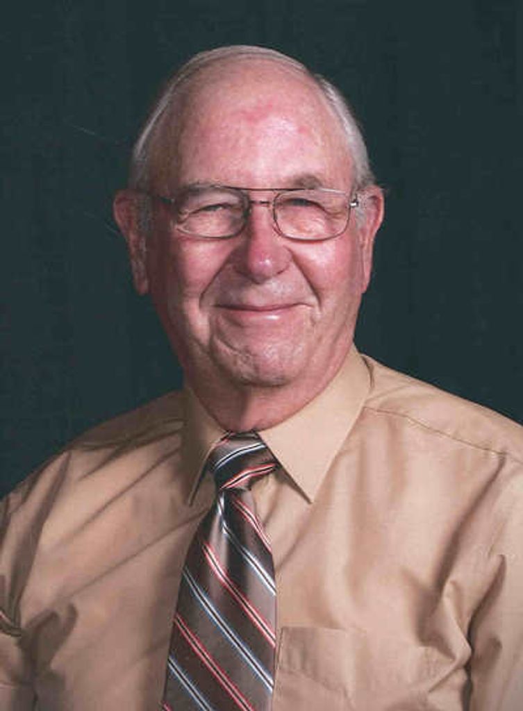Lee Kuhrt Profile Photo