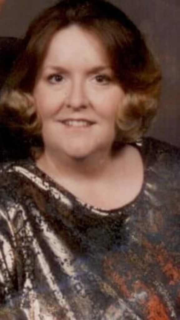 Tucker, Daisi Rheta