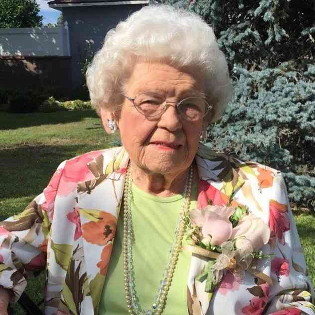 Gwendolyn E. Walker Profile Photo