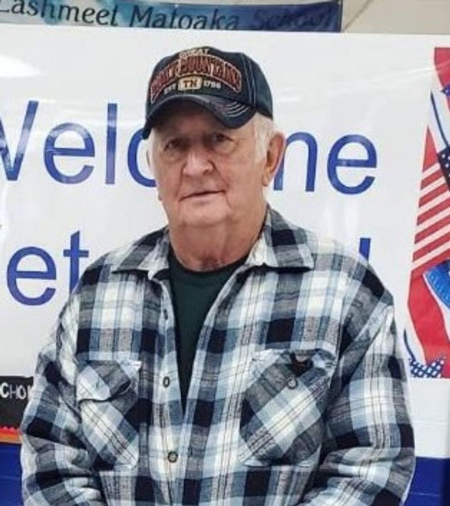 Dustin Pettrey Profile Photo