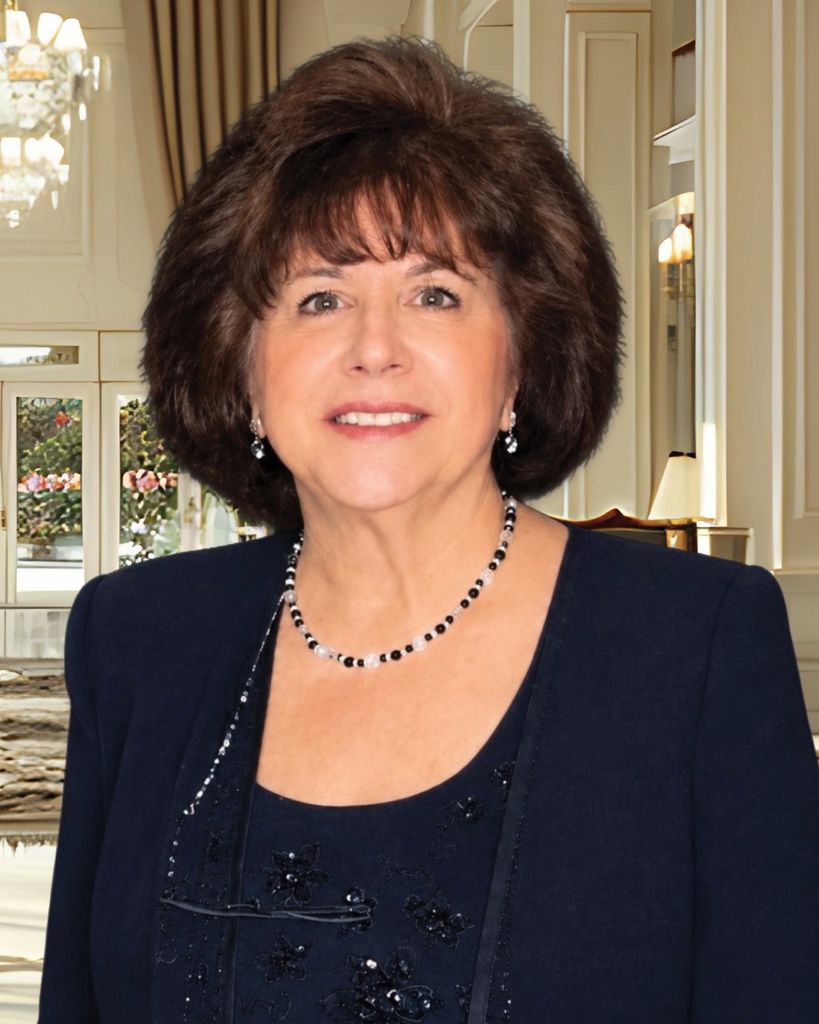 Karen Mather Profile Photo