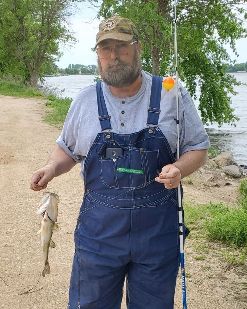 Lawrence Lennon "Larry" Deaton Profile Photo