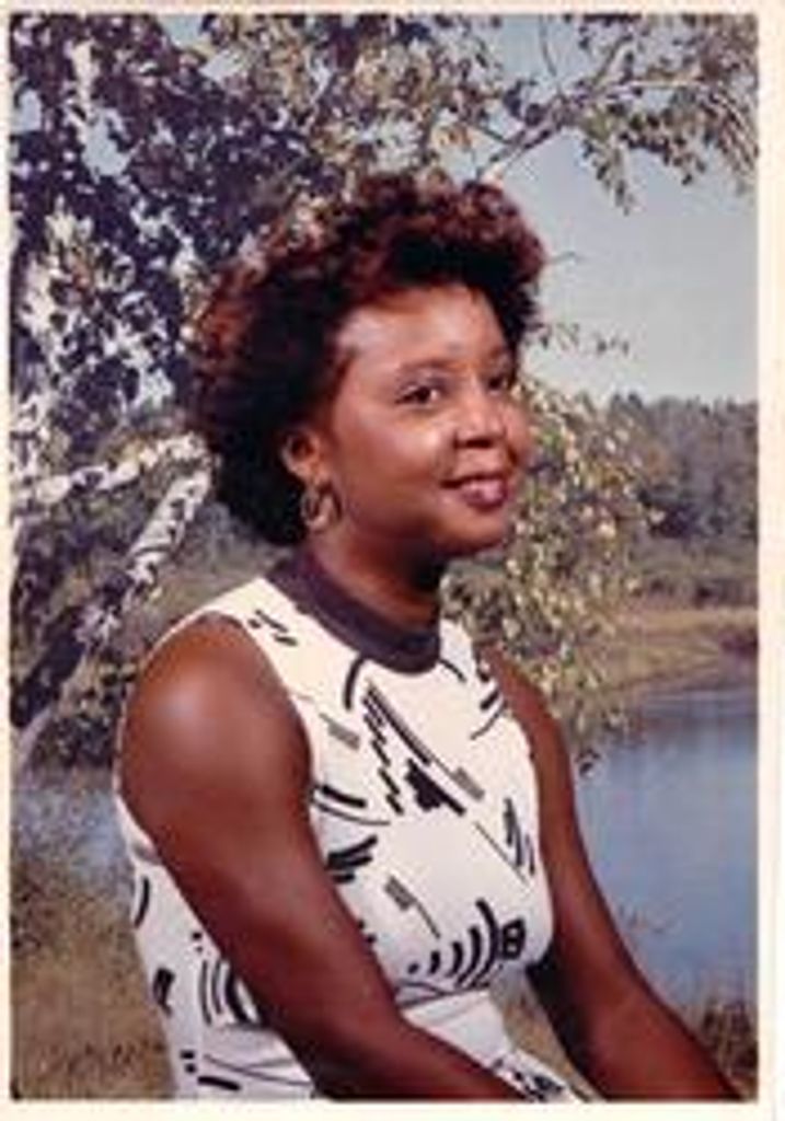 Emma Jean Simmons Profile Photo
