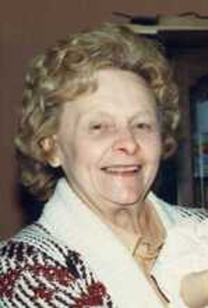 Lorraine M. Freund (Laubach)