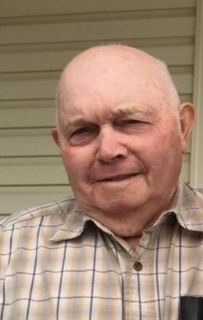 Howard Lewis Profile Photo