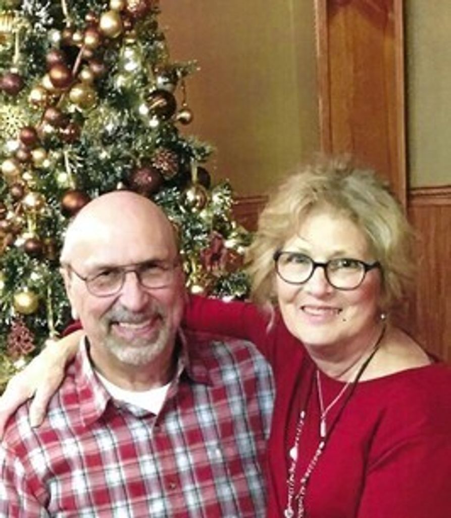 Pauline D "Dennie" Holmbeck Profile Photo