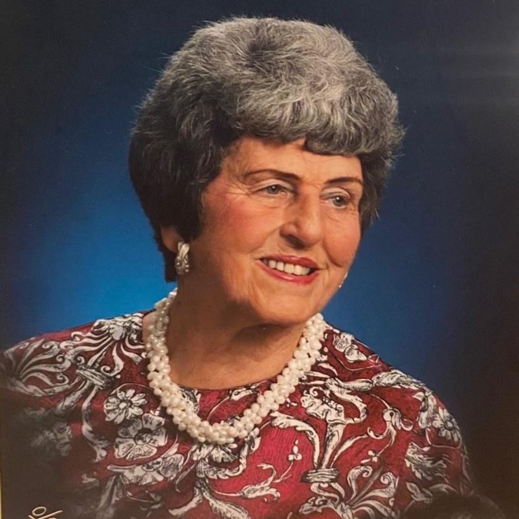 Ellen Hunter