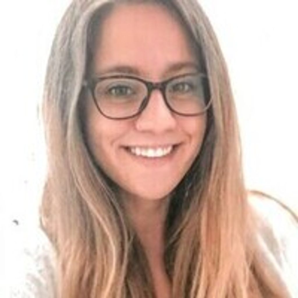Victoria M Duell