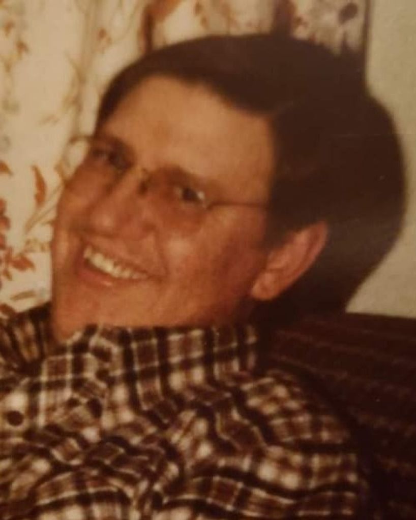 Clifford Maxwell Profile Photo