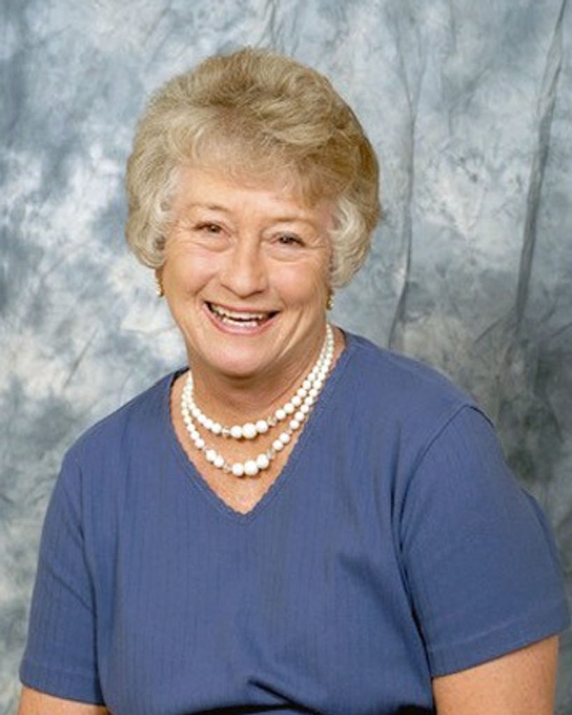 Dolores "Dee" Muir