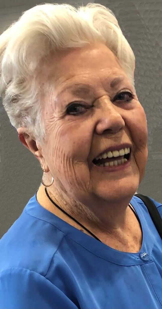 Evelyn Maxine Woods Fons Profile Photo