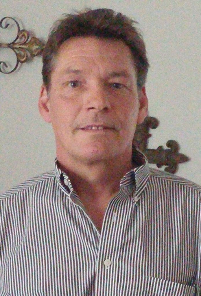 Gene "Geno" Papineau