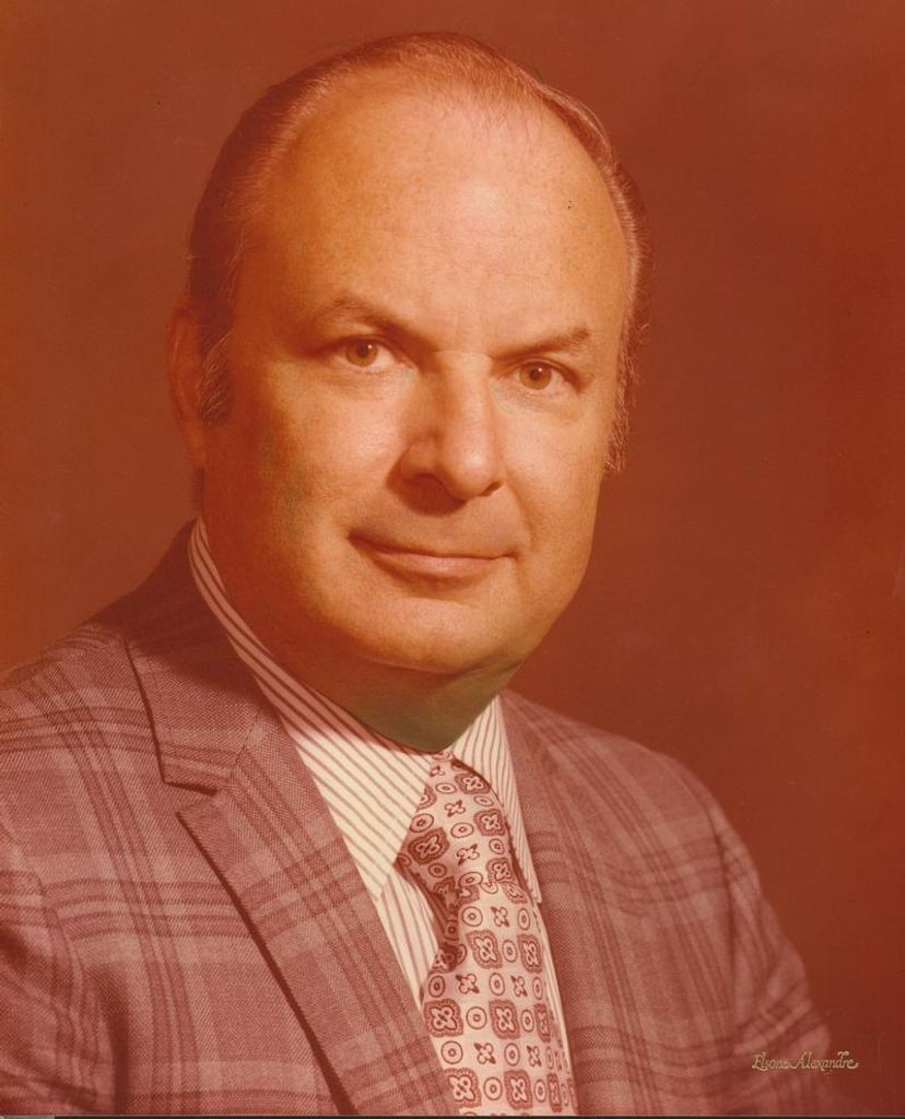 Leopoldo Salazar, M.D. Profile Photo