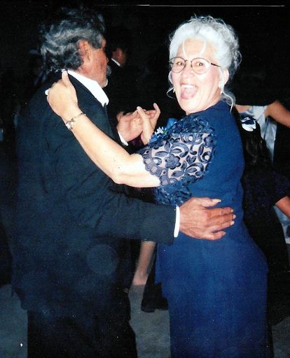 Yolanda C. Gonzalez photo gallery thumbnail 83 of 357