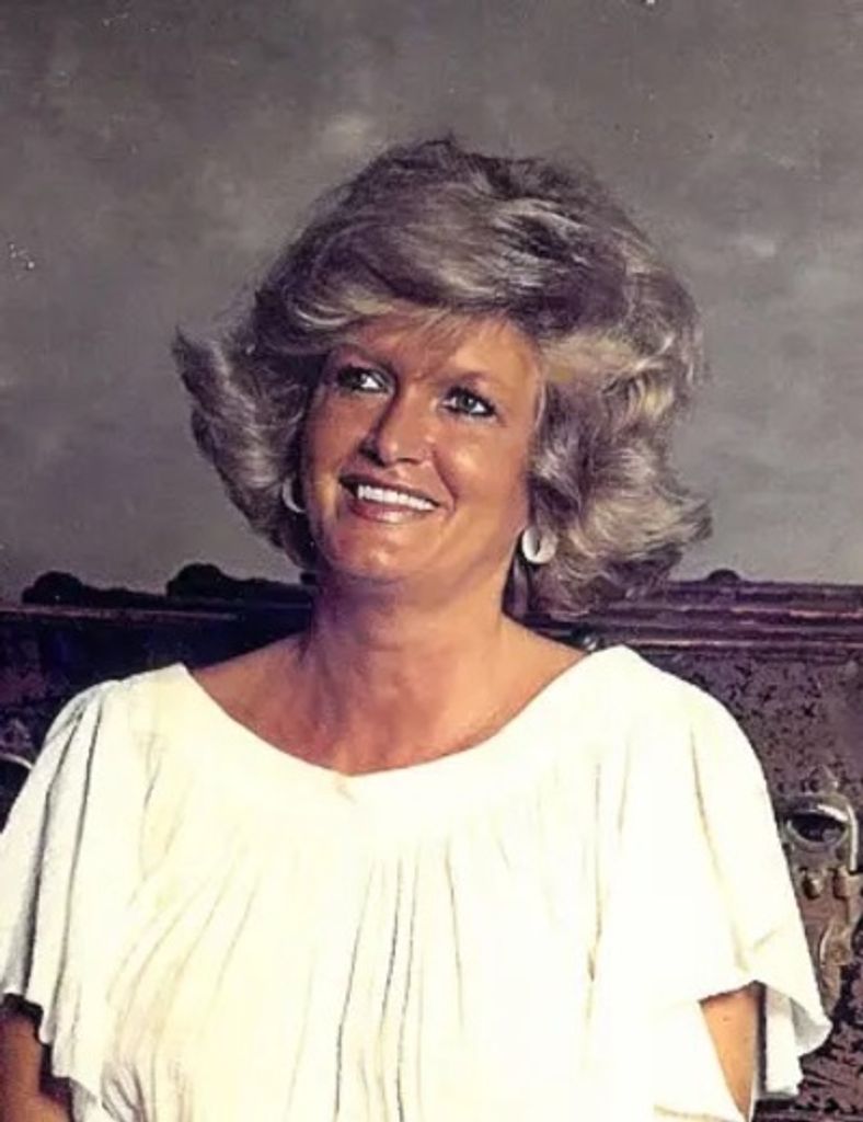 Alona Young Dixon Profile Photo