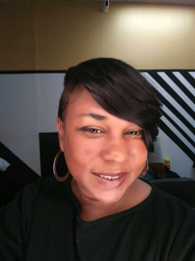 Dawn Delaina Eaglin Profile Photo