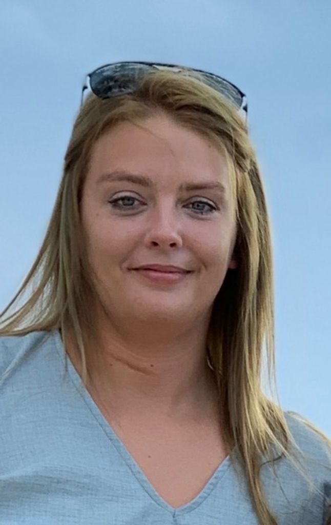 Ashleigh Brooke Carr Profile Photo