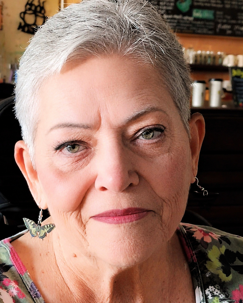 Valna Elizabeth (Sauer) Cox