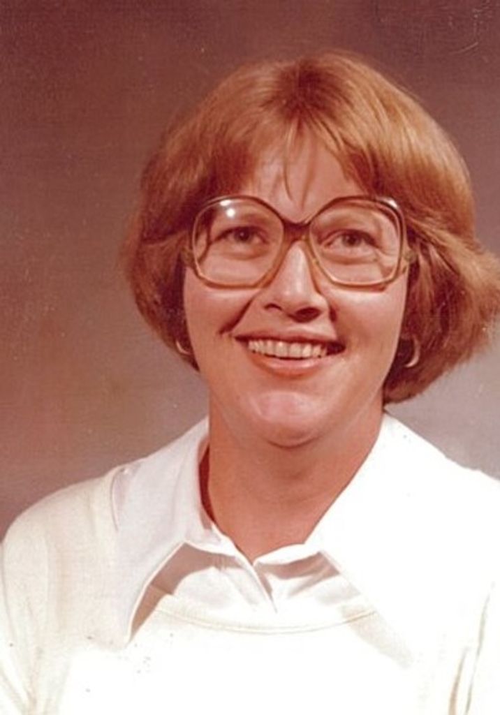 Caroline Teller Simmons Profile Photo