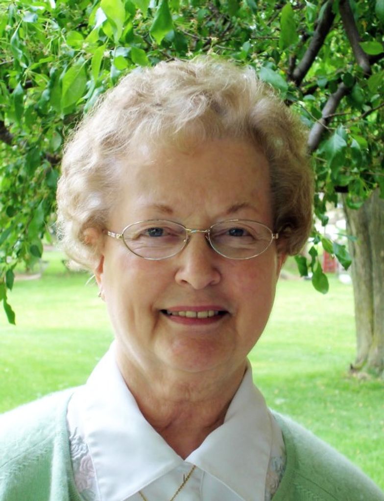 Rose Pecar Profile Photo