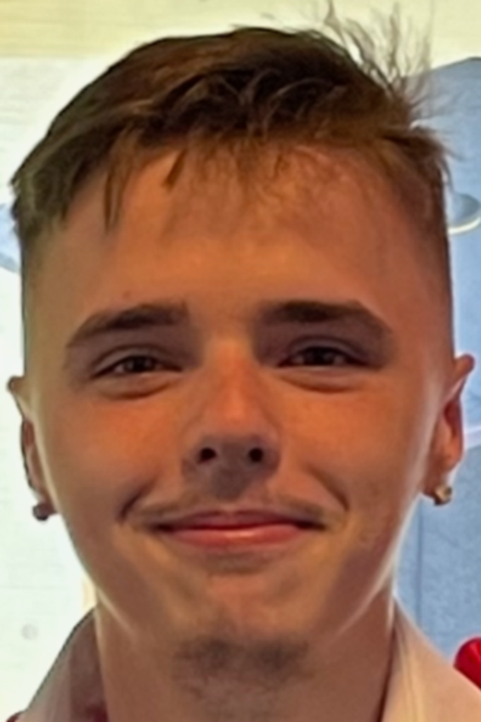 Sebastian Leonn Sigler Profile Photo