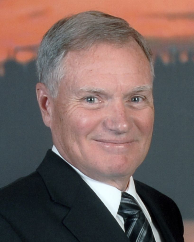 William "Bill" Erl Tucker