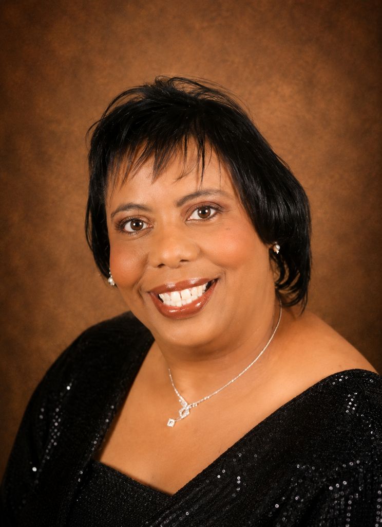 Cynthia Ross-Easter Profile Photo