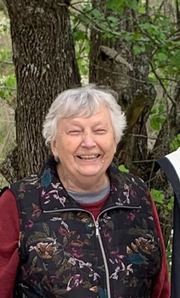 Carolyn Huffine Profile Photo