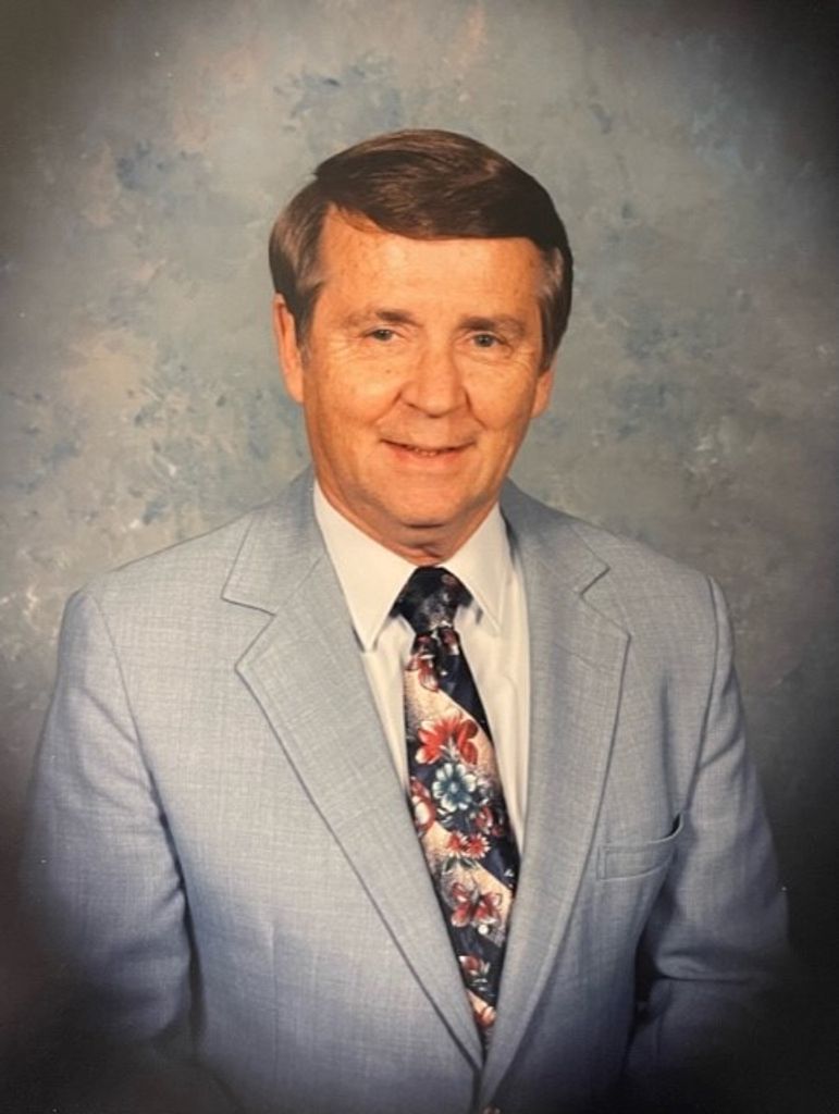 Roy L Caine