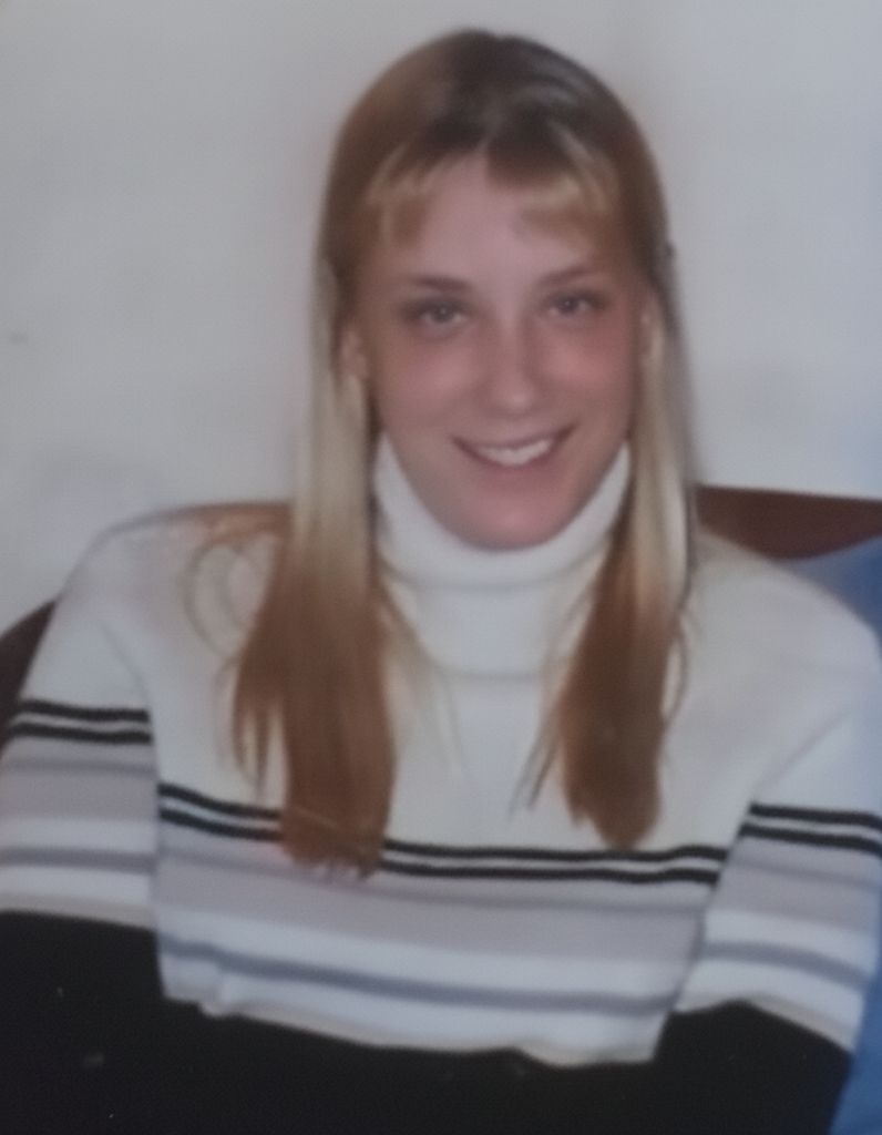 Elizabeth Bedker Profile Photo