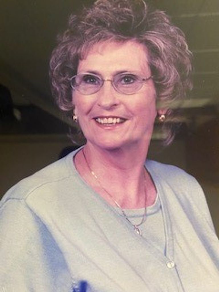 Helen Vina (Sallee)  Cox Profile Photo