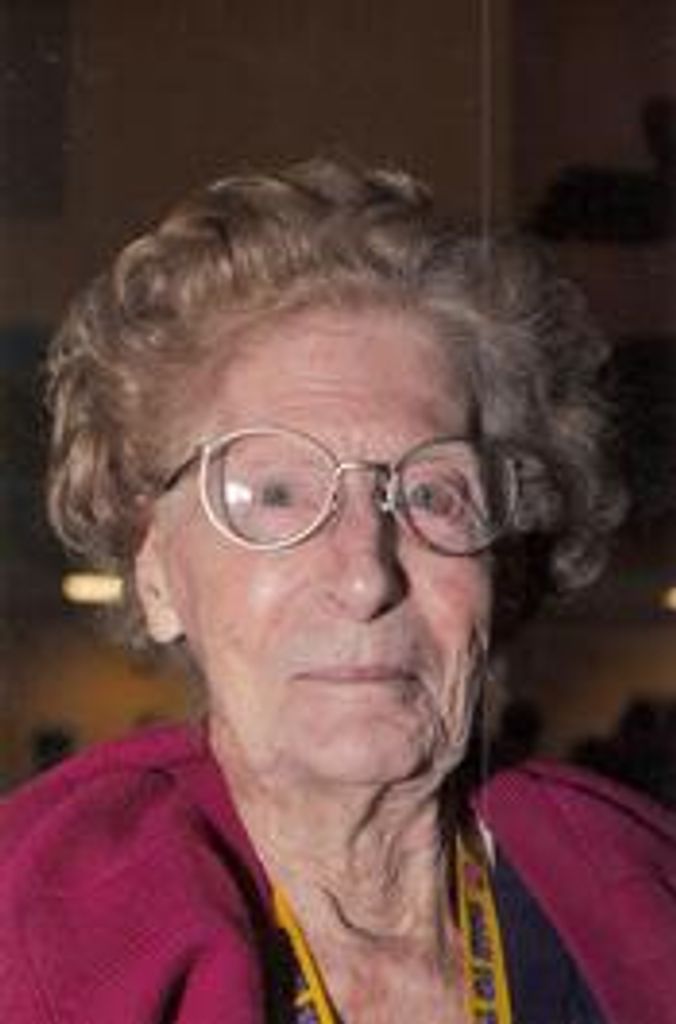 Edna Russell