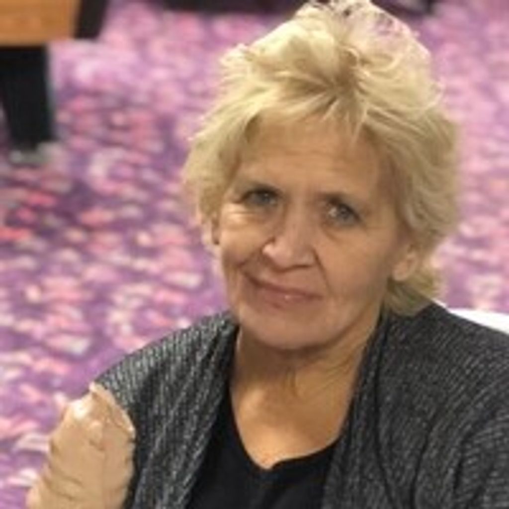 Lynn Lorraine Thompson