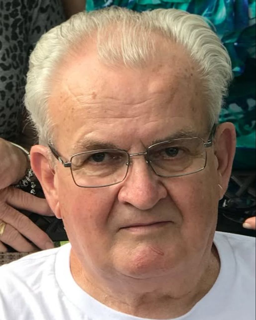Leon Kolaski Profile Photo