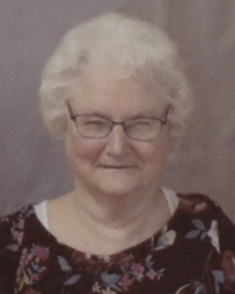 Lorraine Schmidt Profile Photo