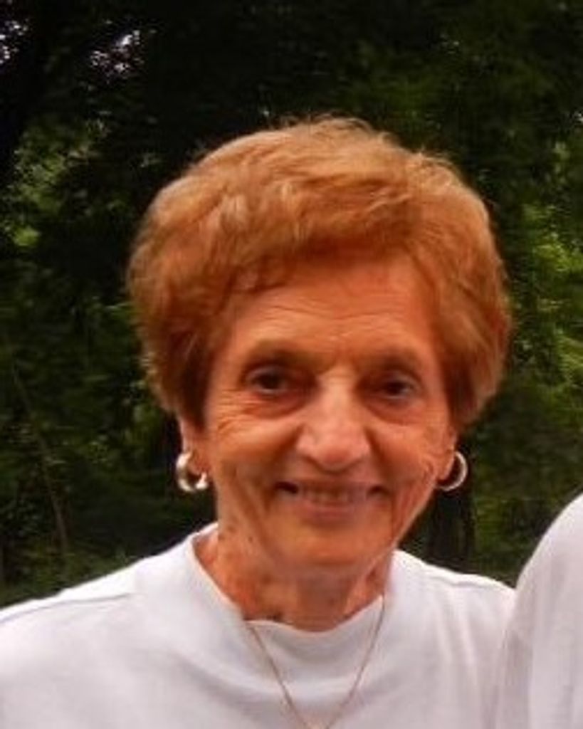 Caroline (Borota) Donato Profile Photo