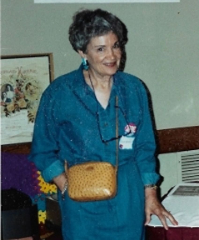 Gwendolyn (Dellett)  Mitchell